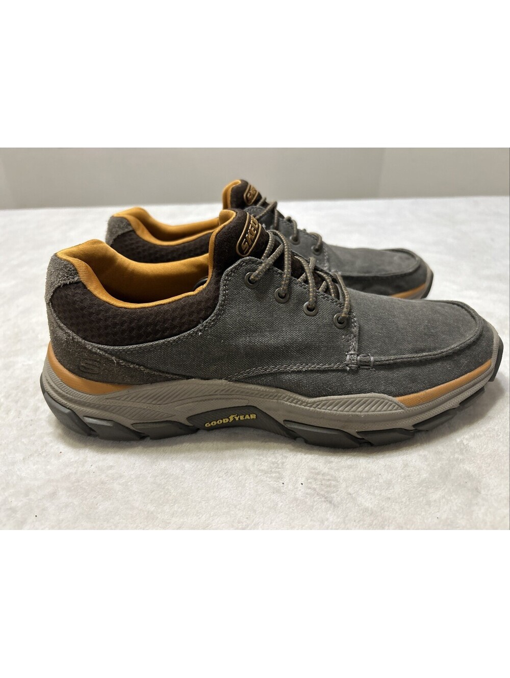 Skechers Respected Loleto Men’s Shoes Size 9 Brown Goodyear Goga Mat Arch 204329